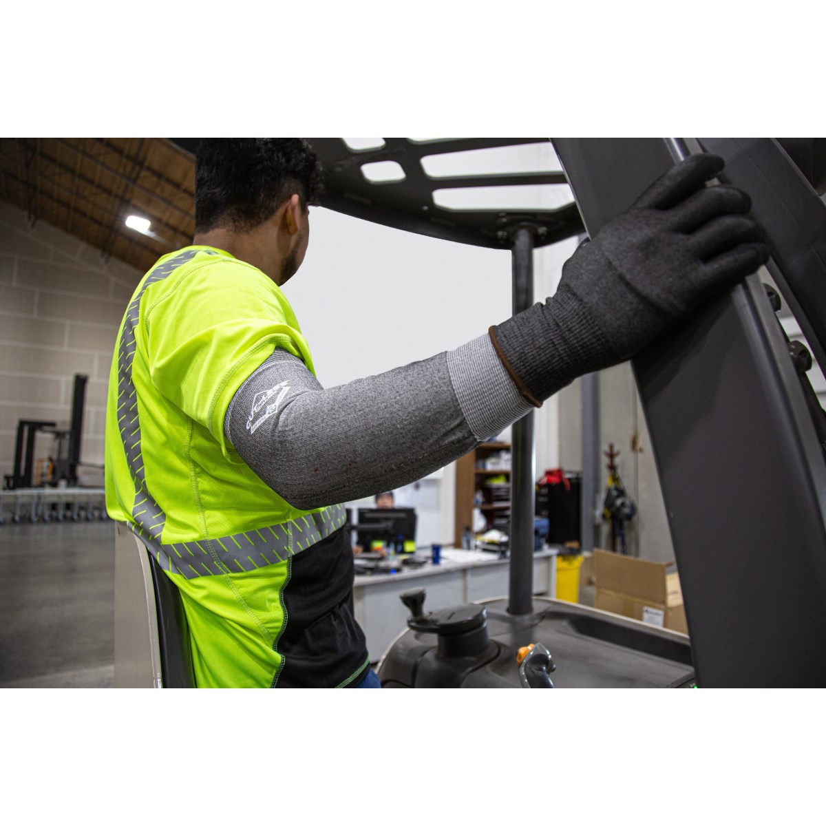 Cut-Less Korplex Cut Resistant Sleeve, ANSI A6 | Majestic Glove