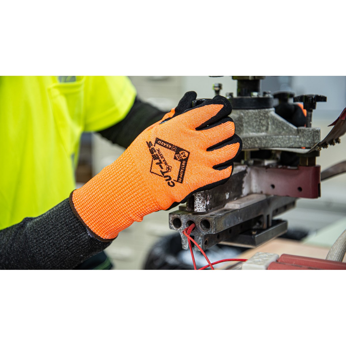 コム・デ・ギャルソン Six Number 5 Cut-Less Korplex Glove with Polyurethane Palm, 13g, ANSI A5